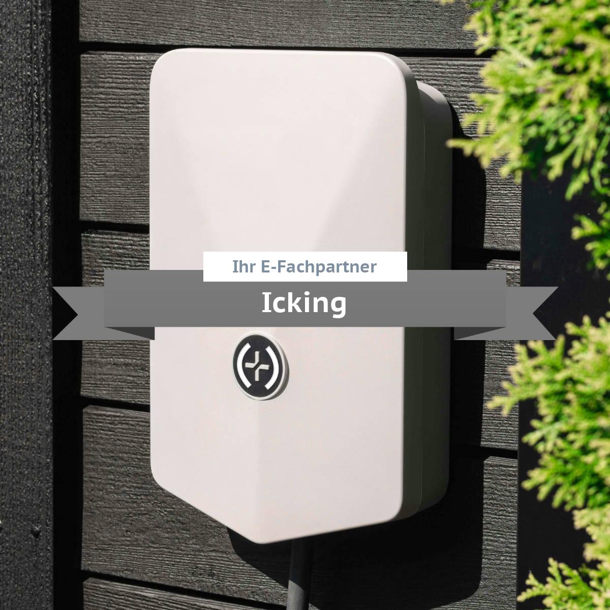 Beratung, Planung und Installation von bidirektionalen Ladelösungen in Icking Mitarbeiter von einem Fachbetrieb in Icking installiert eine bidirektionale Wallbox